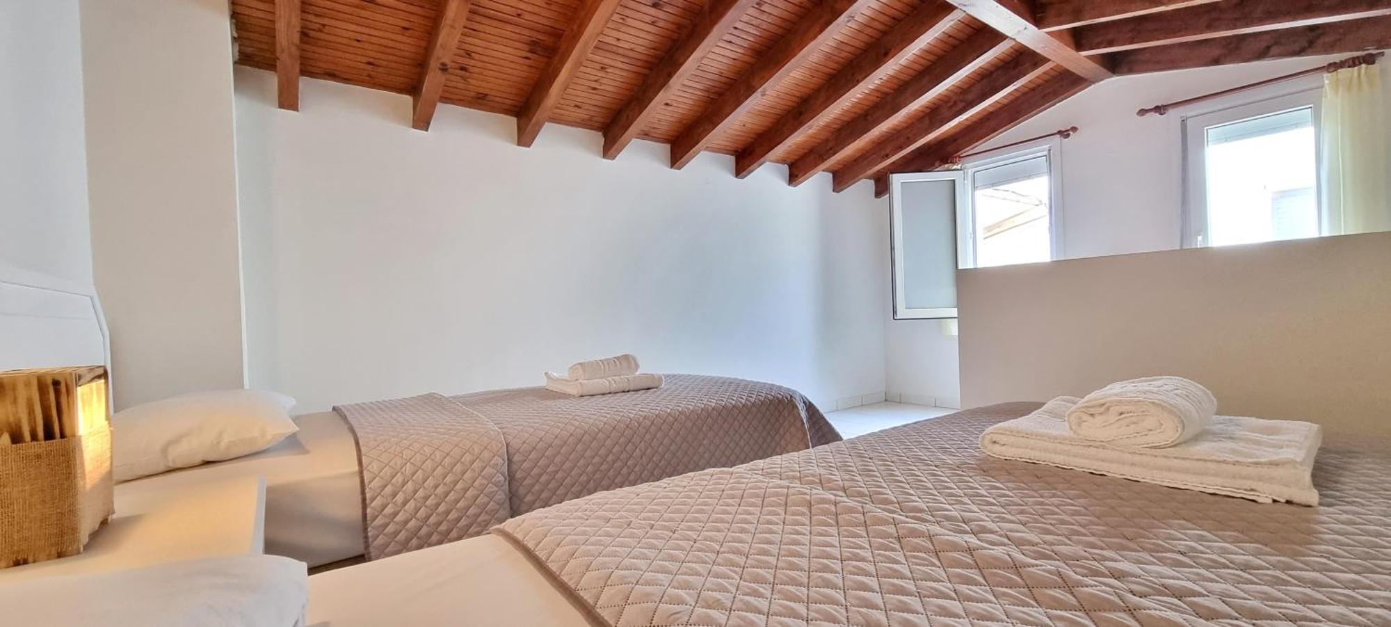 Bungalow White Apartments Polychrono Room photo