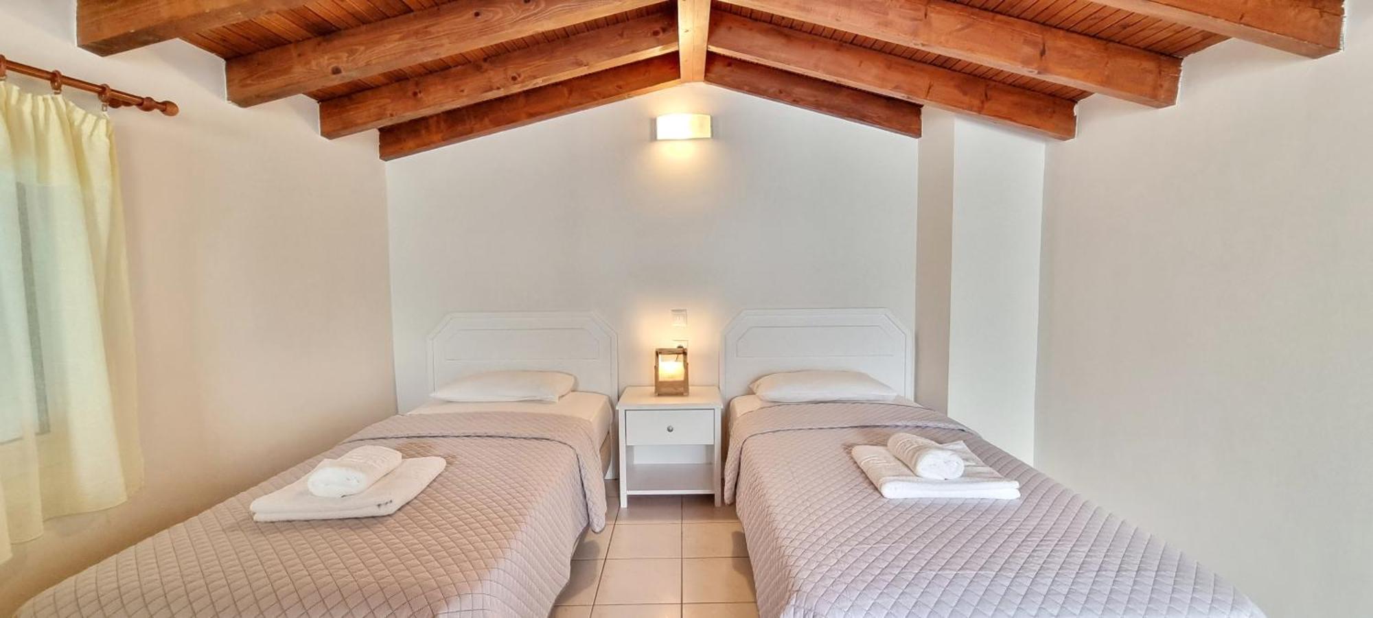 Bungalow White Apartments Polychrono Room photo
