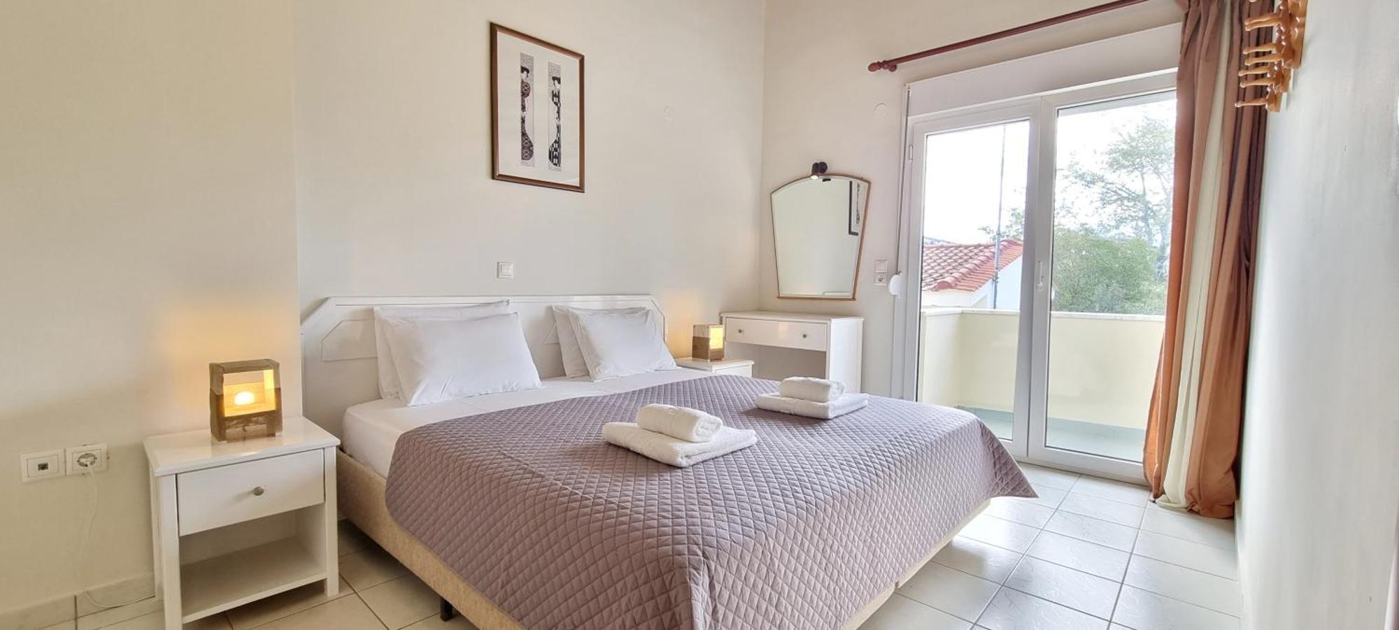 Bungalow White Apartments Polychrono Room photo